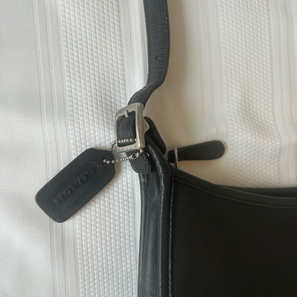 Coach Vintage Andrea 9073 bucket Black Leather purse - Picture 7 of 10